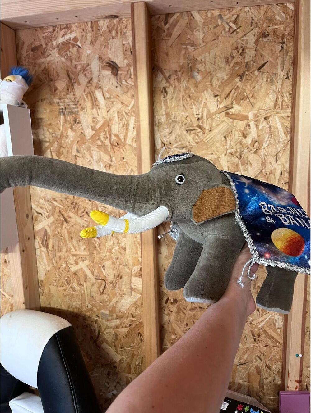 Ringling Bros Barnum and Bailey circus elephant Plush 144th edition 2001